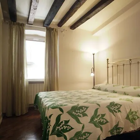 La Contradella Apartament